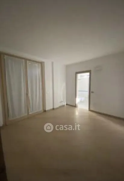 Chambres - Three-Bedroom Apartment with Balcony in Mantua