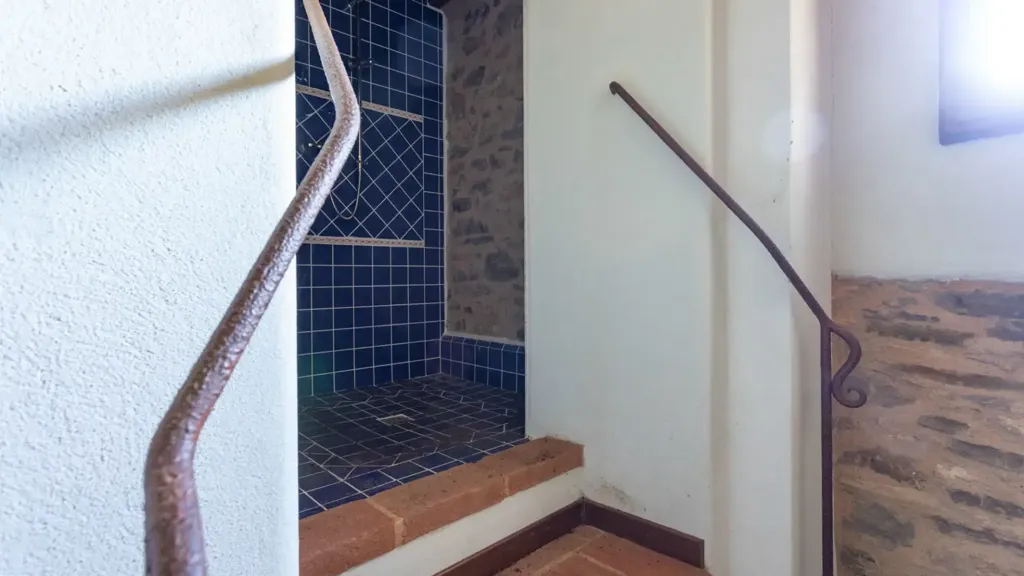 Bathrooms - Casale with Pool in Gaiole in Chianti