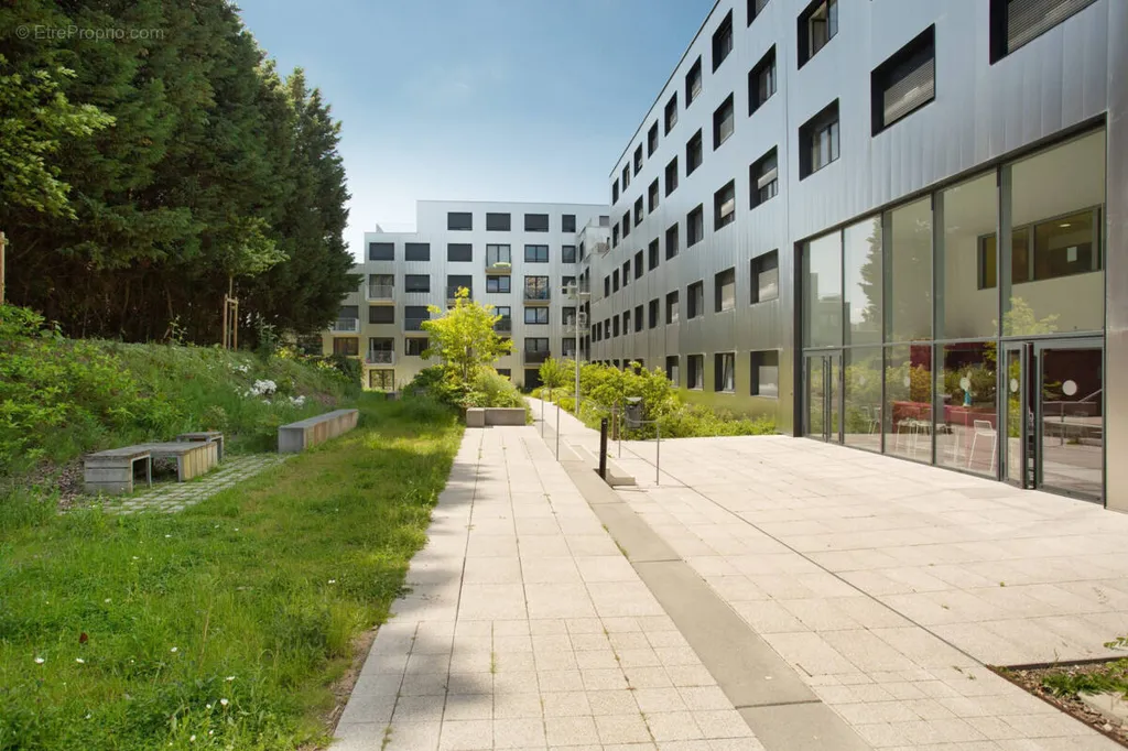Aed - Student Studio in Lille with Secure Rent