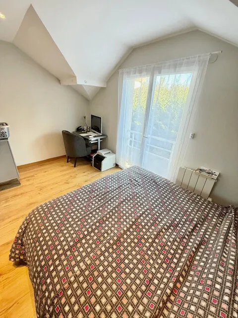 Bedrooms - Linked Villa with Large Terrace in Saint-Genis-Pouilly
