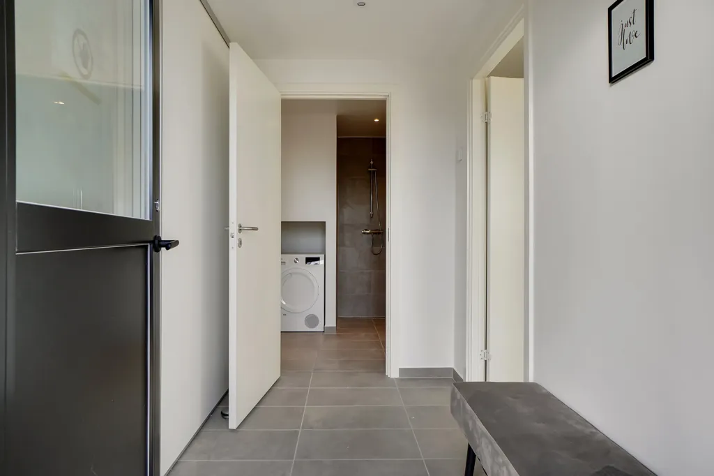 Esik - Architect-Designed Townhouse in Tune