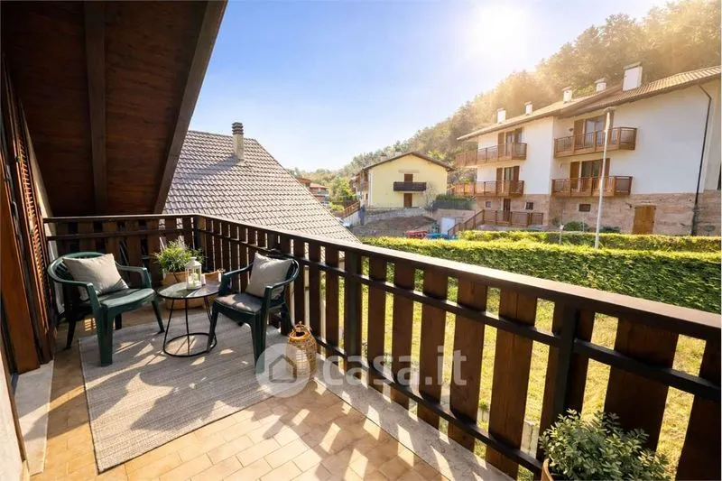 Balcon - Rear-Facing Apartment with Balcony in Trento