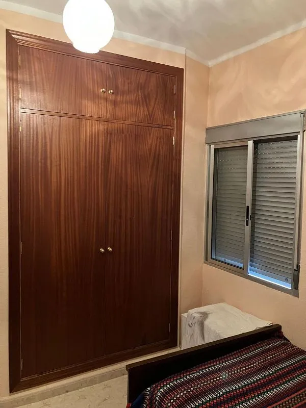 Chambres - 3-Bedroom Flat with Terrace in Monumental City