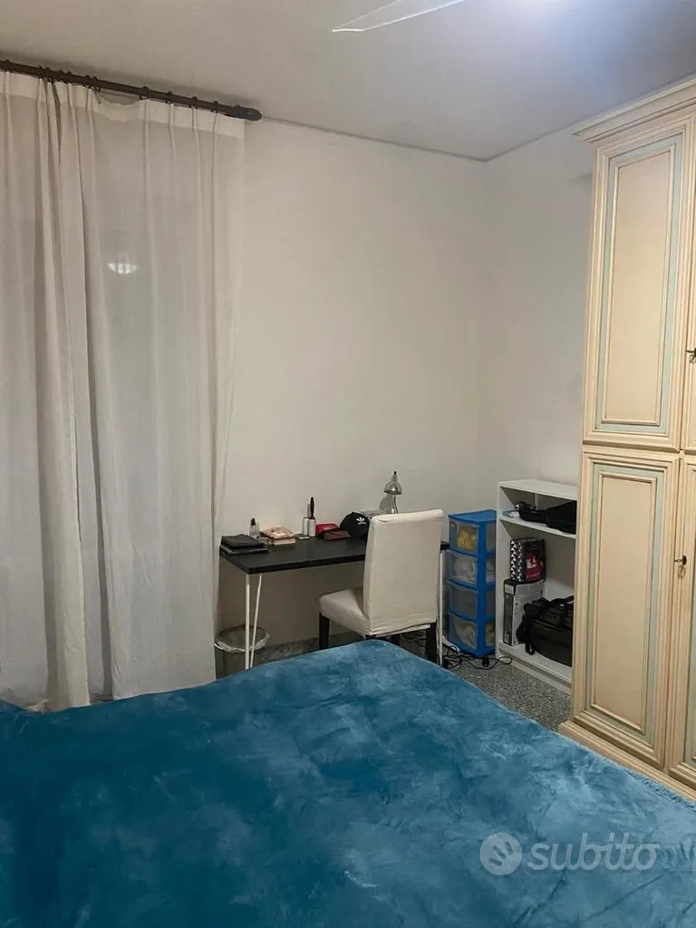 Chambres - Shared Room with Balcony in Via Monteverdi
