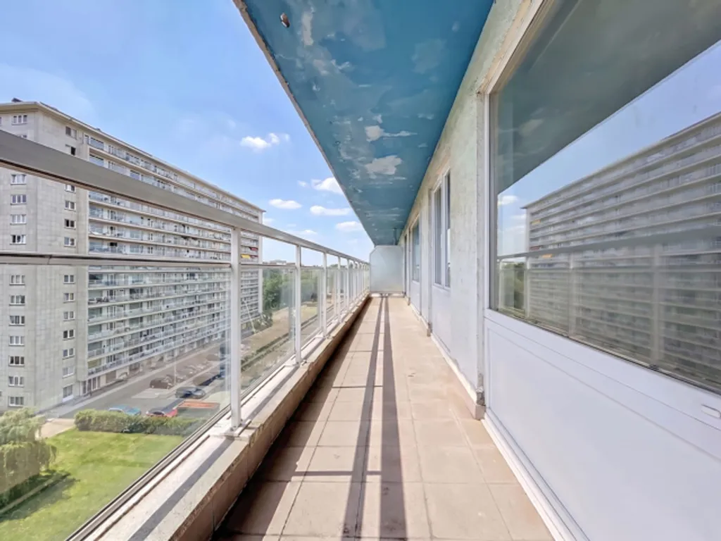 2-Bedroom Apartment with Balcony View in Central Location