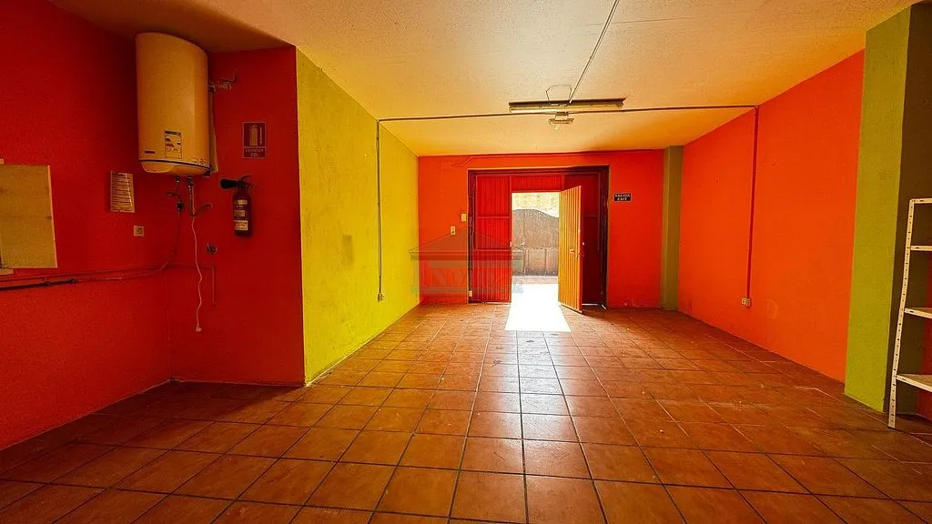 hallway_entrance
