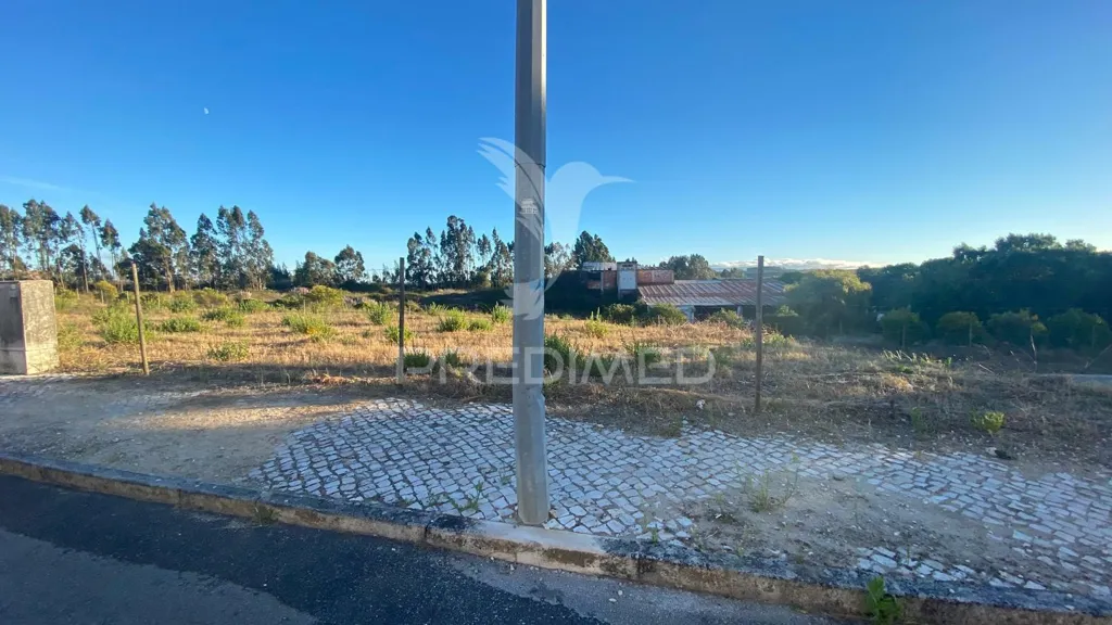 Aed - Plot with Solar Exposure in Rio Maior