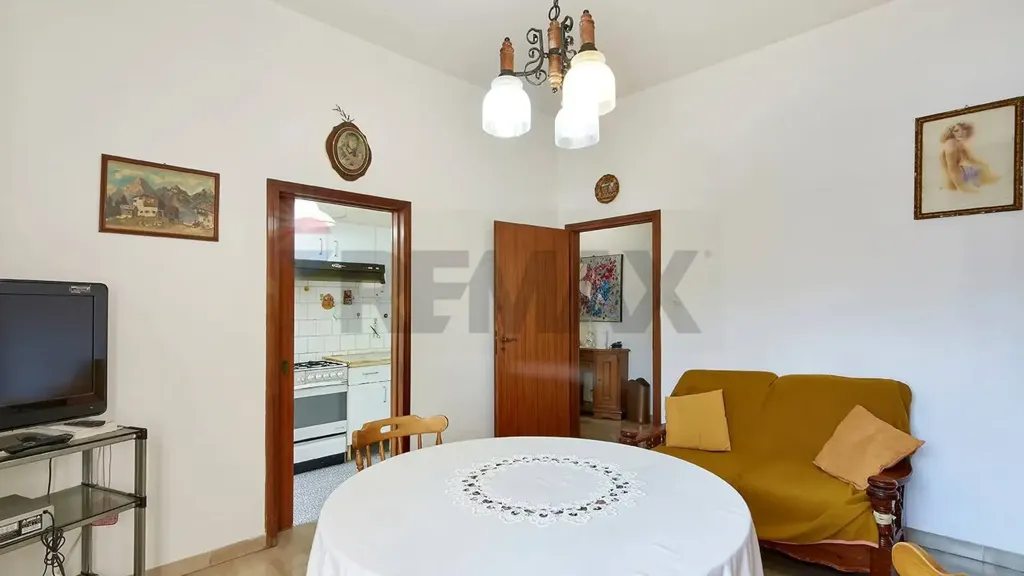 Salle à manger - Ground Floor Flat with Balcony in Granarolo Dell'Emilia