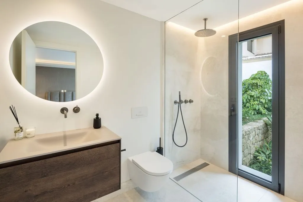 Salles de bain - Luxury Villa with Pool in Nueva Andalucía