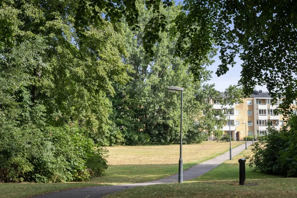 Jardin - Apartment with South-West Balcony in Quiet Area
