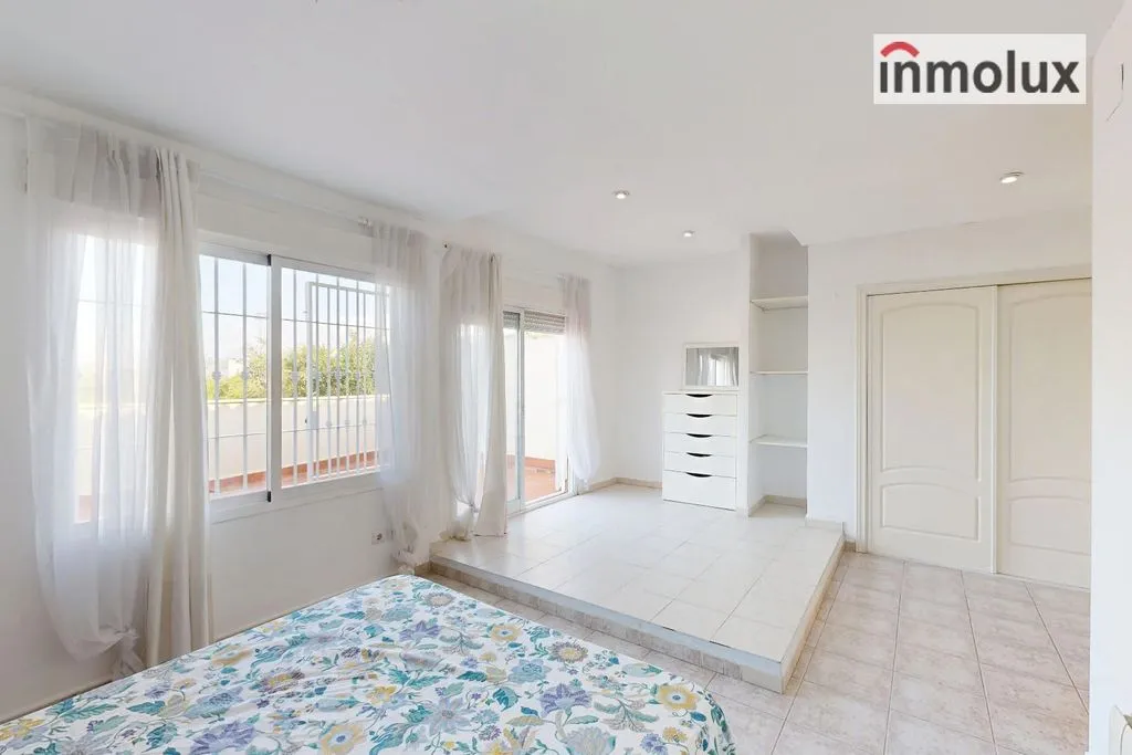Magamistoad - Luxury Townhouse with Pool in San Juan Playa
