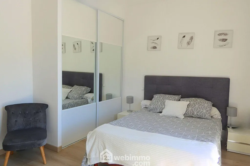 Chambres - Appartement Refait à Neuf avec Vue Montagne à Ugine