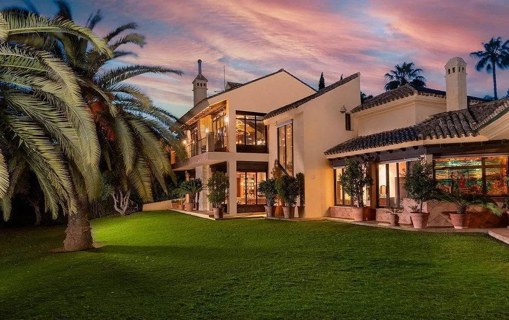 Extérieur - Chalet with Pool and Terrace in Sotogrande