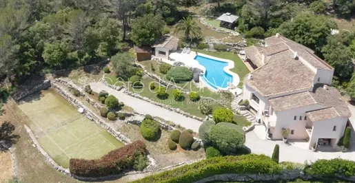 Vista aerea - Renovated Villa with Pool in Valbonne