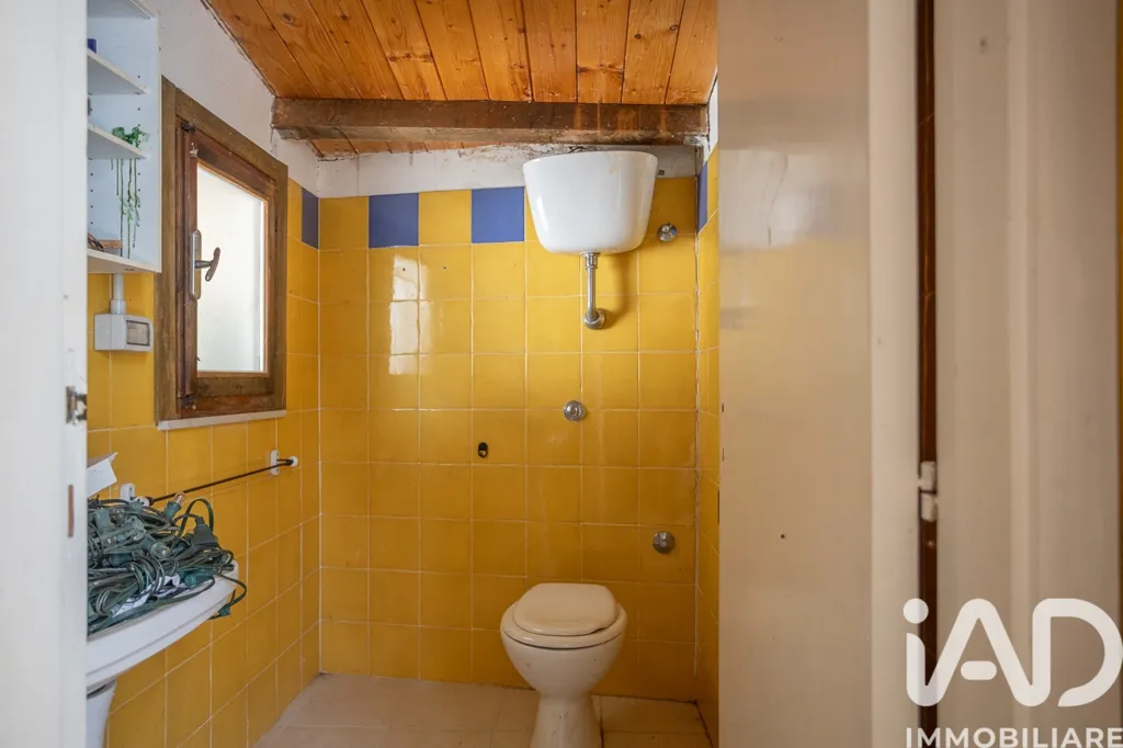 Salles de bain - Terraced House with Panoramic Terrace in Colmurano