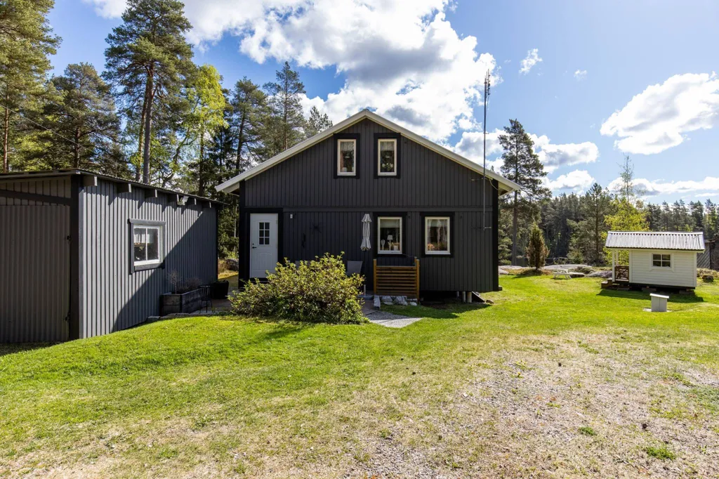 4-toaline maja asukohas Askersunds kommun