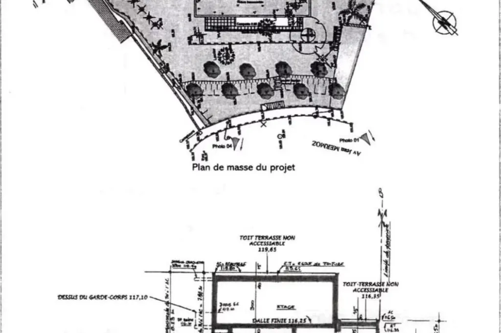 Plaan - 7-Piece Plot with Sea View in Le Cannet
