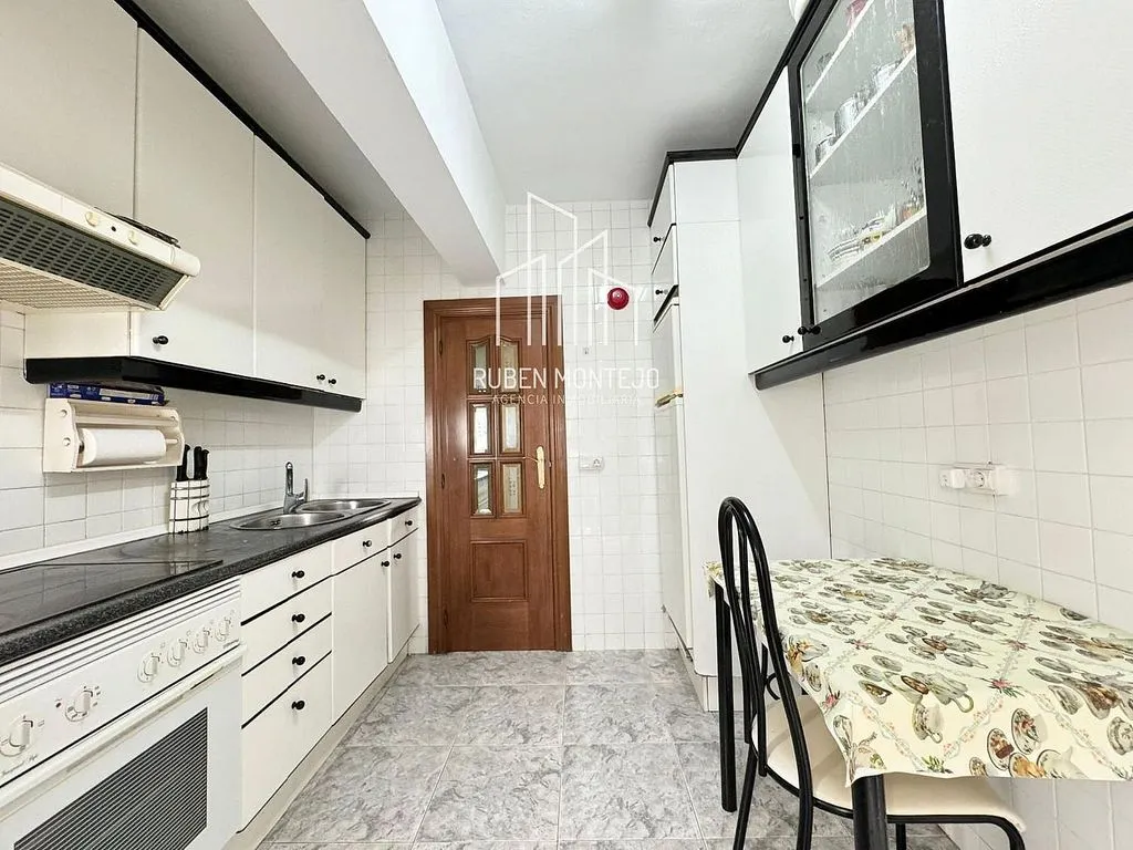 Köök - Furnished Flat with Terrace in Garrido Sur