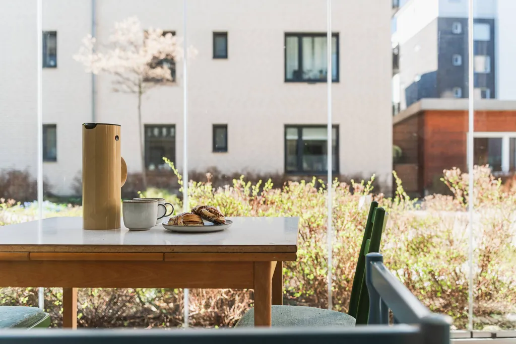 Dining Room - Seafront Apartment with Glazed Terrace in Limhamn
