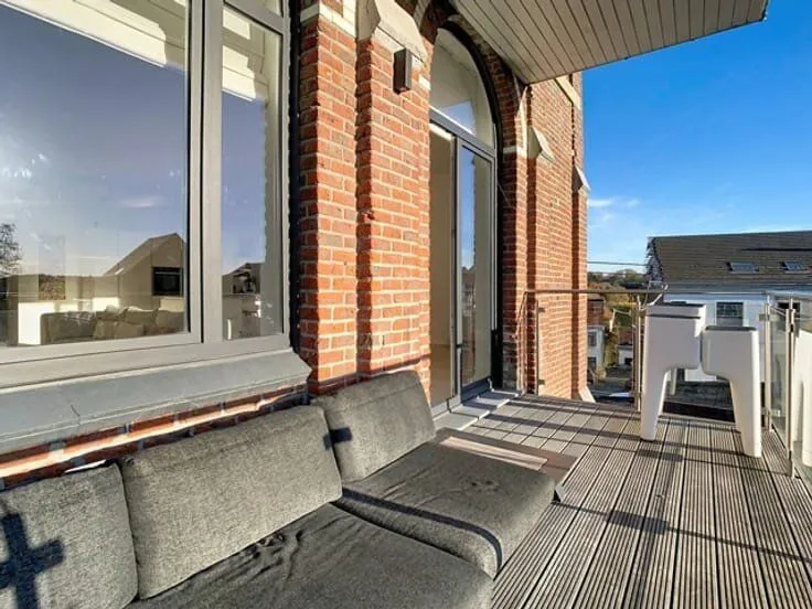 Rõdu - Bright 3-Bed Flat with Terrace in Genval
