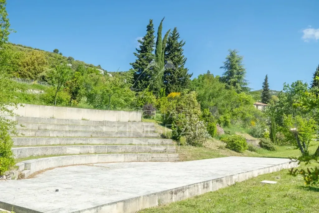 Aed - Luxury Stone House with Pool near Murs
