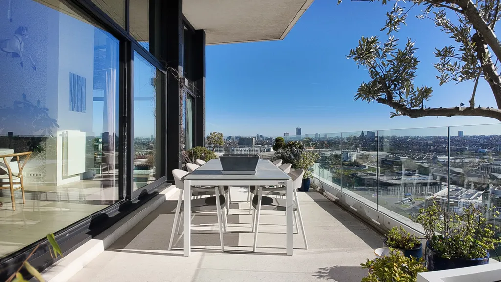 Terrasse - Penthouse avec Terrasse Panoramique au Cœur du Canal