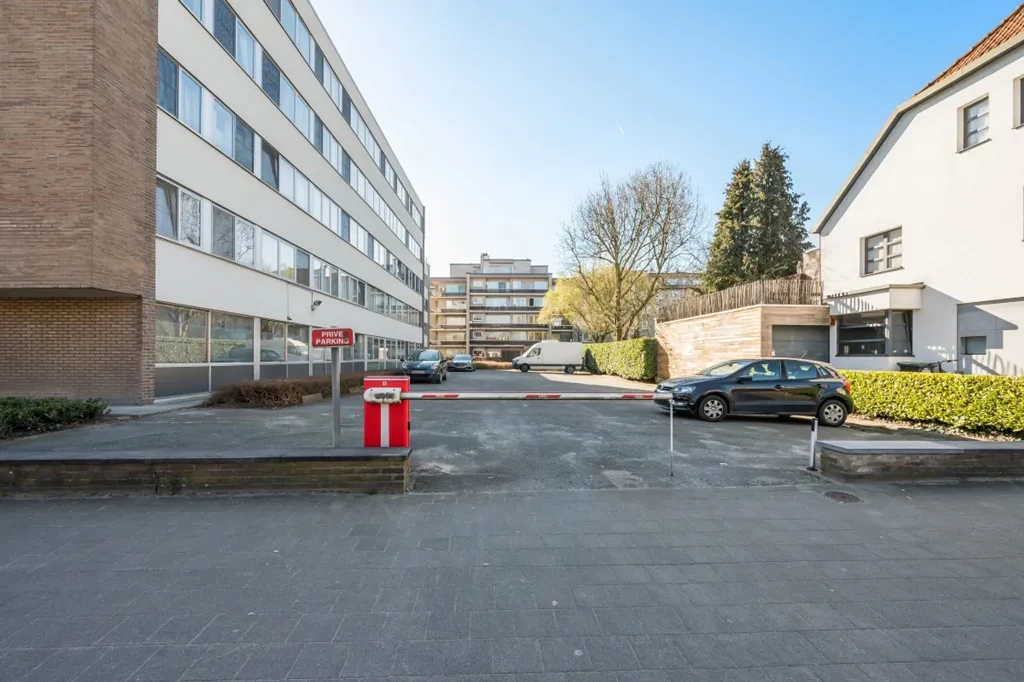 Exterior - Central Apartment with Private Parking in Beveren