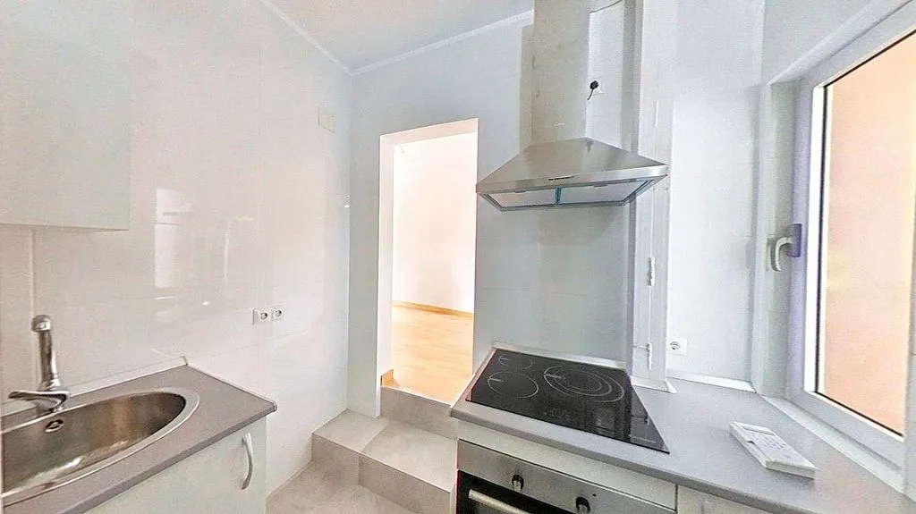 Cuisine - 1-Bedroom Flat in Opañel, Carabanchel