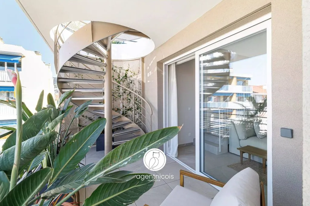 Rõdu - Luxury Flat with Terrace at Nice Port