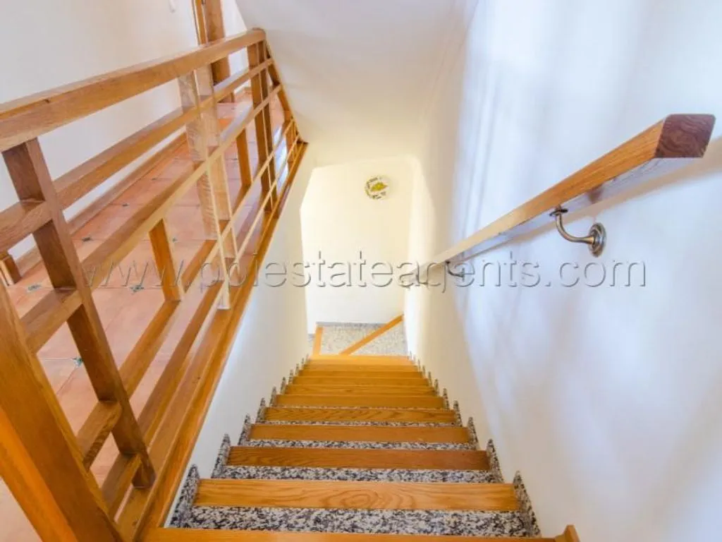 Rooms - Luxury Villa with Pool in Lagos Countryside