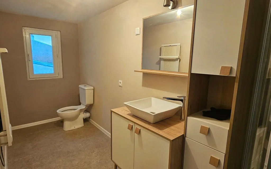 Salles de bain - Appartement T3 avec Double Vitrage à Saint-Quentin