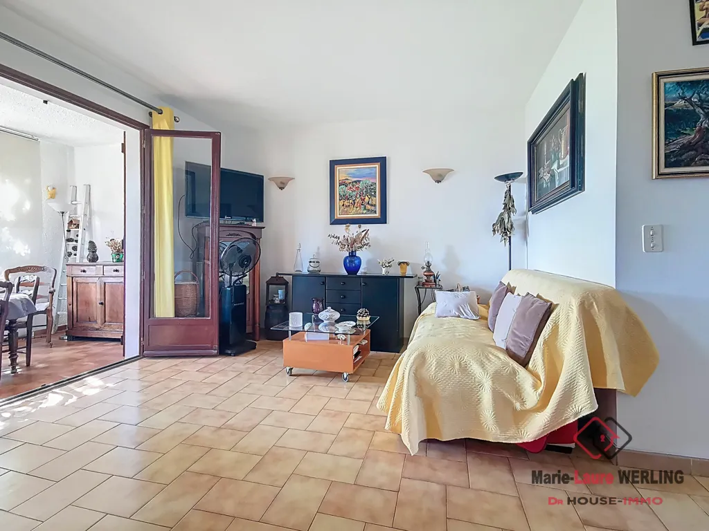 Séjour - Appartement T2 avec Loggia près de la Plage