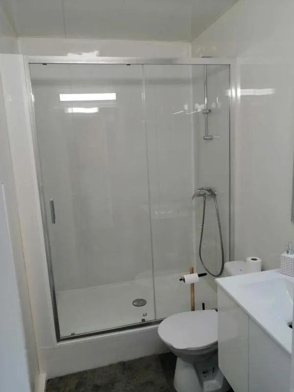 Vannitoad - Coliving Flat with Private Balconies in Créteil
