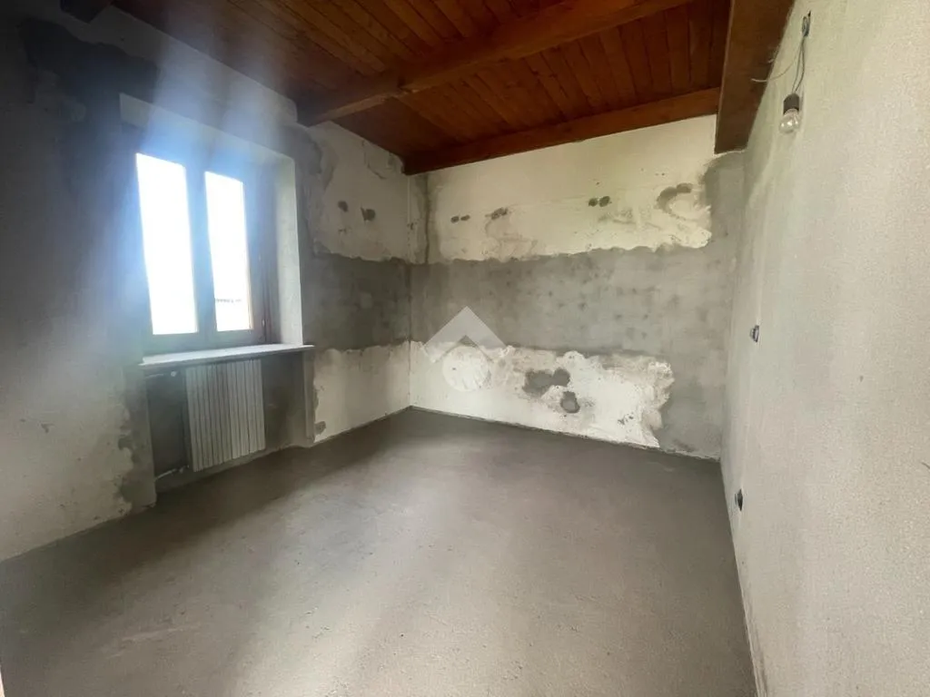 Toad - Semi-detached House with Panoramic View in Cavour