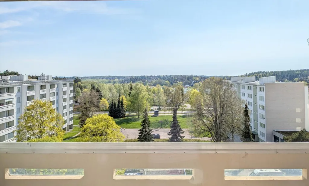 Balcon - 1971 Apartment with Balcony in Kallio
