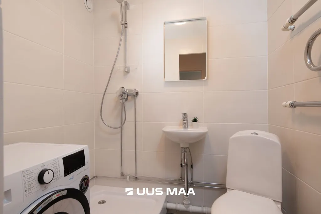 Bagni - Renovated Apartment with Balcony in Loo