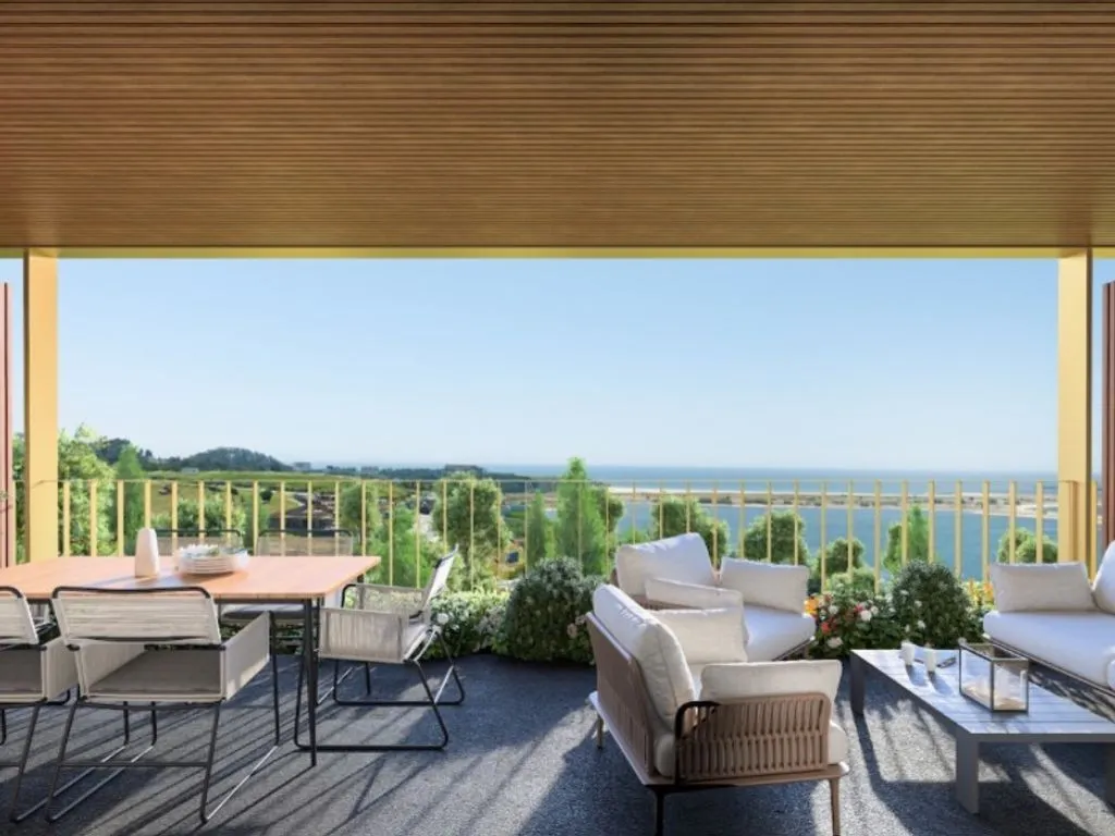 Terrace - Luxury Riverside Apartment in Vila Nova de Gaia