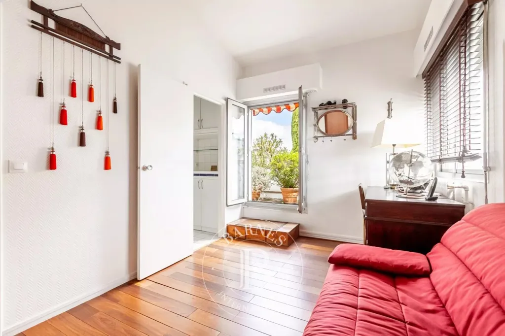 Elutuba - Duplex with South-Facing Terraces in Paris 15