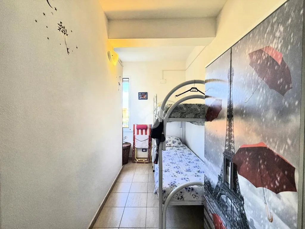 Chambres - Rustic 3-Bedroom Apartment Near Beach in Ardea