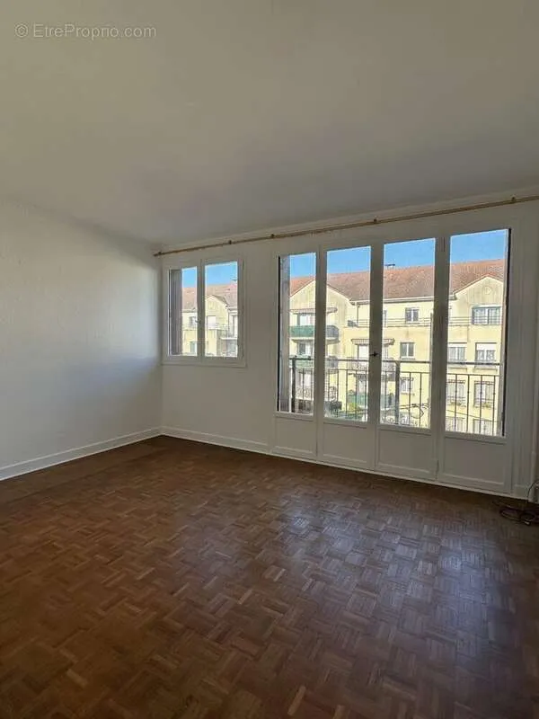 Appartement 2 pièces à Le Blanc-Mesnil