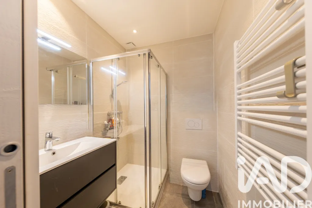 Salles de bain - Villa rénovée avec vue mer à Saint-Martin-de-Ré