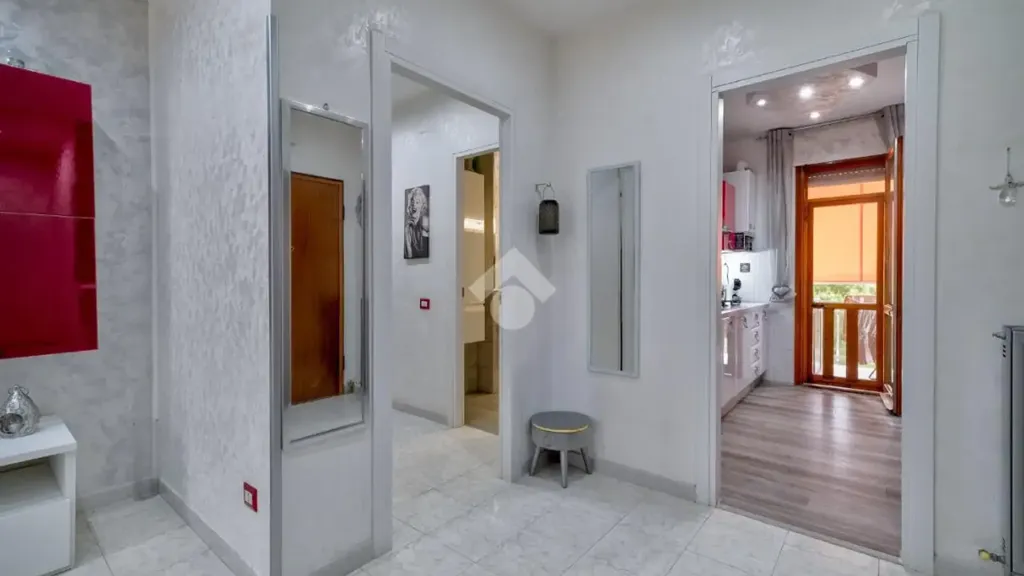 Salles de bain - Rear-Facing Apartment with Balcony in Civitavecchia