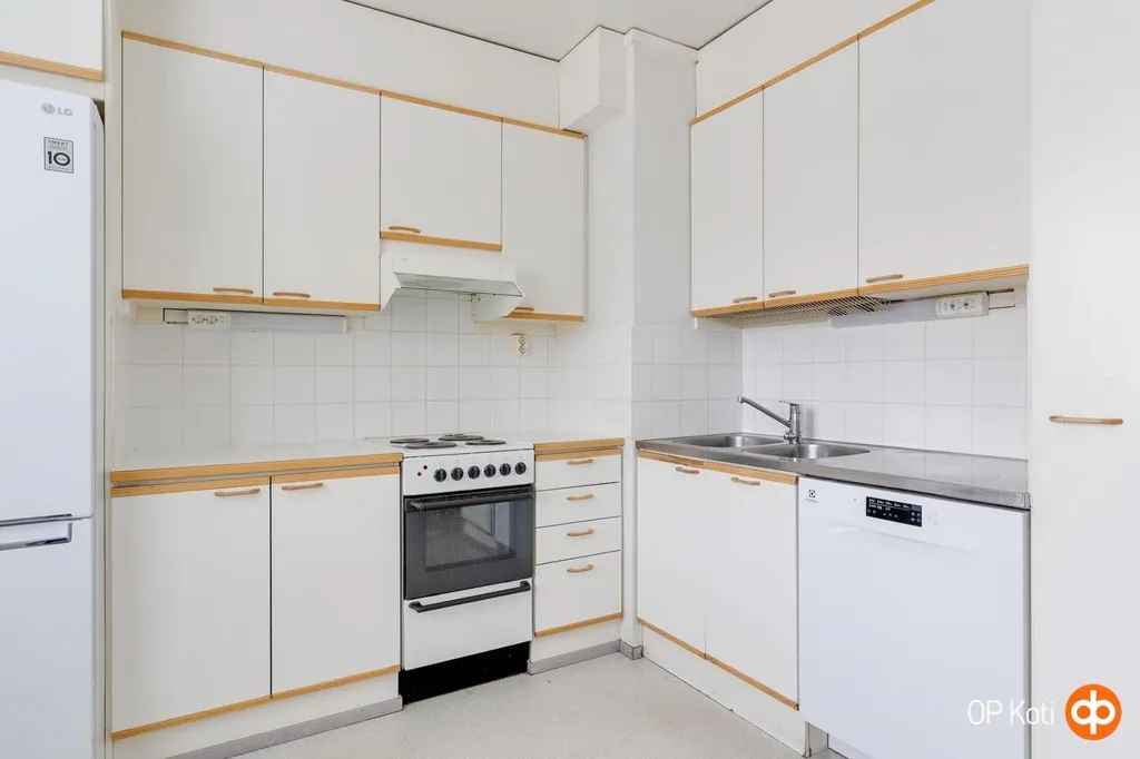 Köök - Apartment with Balcony in Lehtikangas