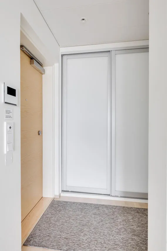 hallway_entrance