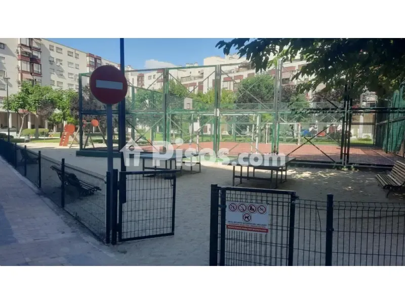 Apartment with Pool in Valdebernardo