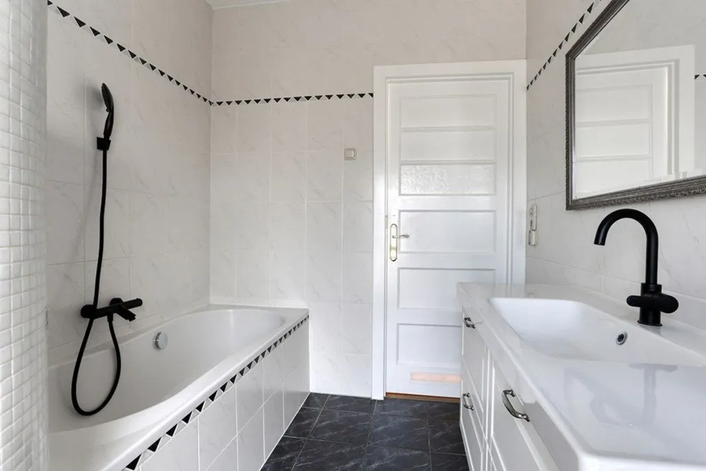 Vannitoad - Tussenwoning with Garden in Den Haag
