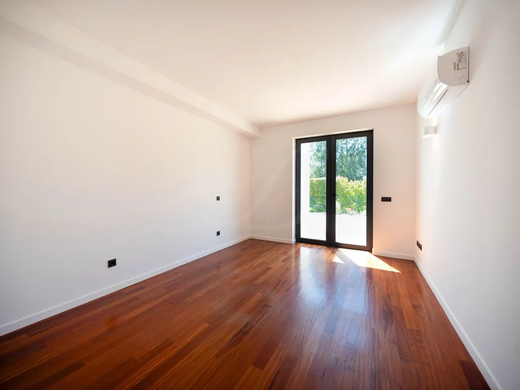 Rooms - Villa with Pool and Mountain Views in Sintra