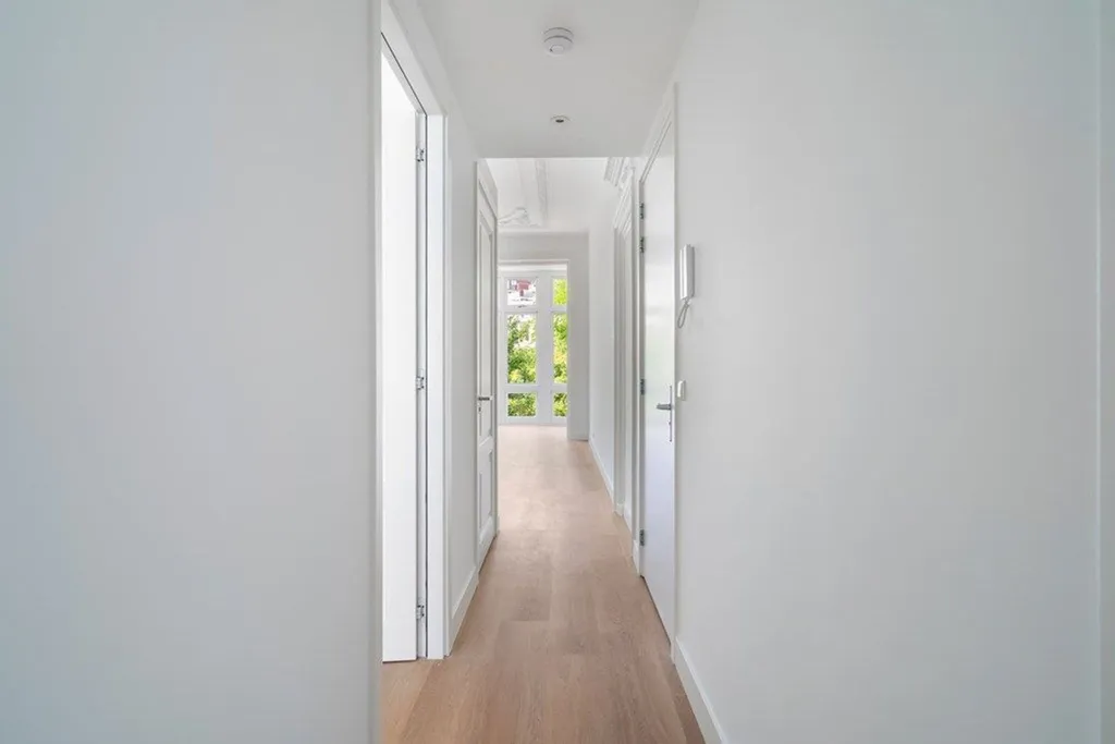 Entrée - Renovated Apartment with Garden in The Hague