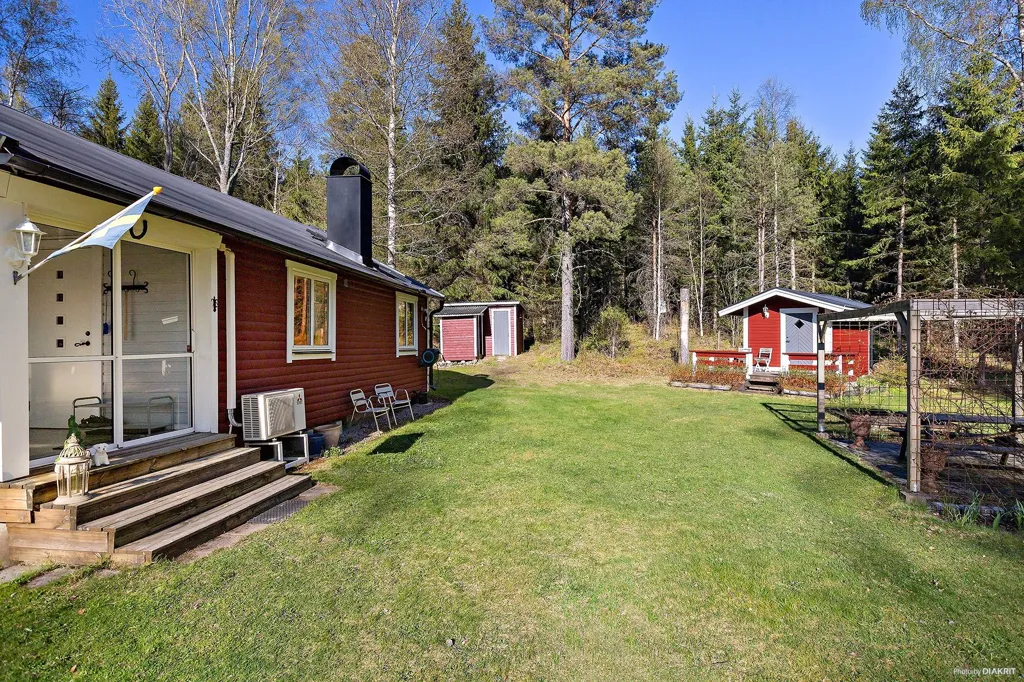 2-toaline maja asukohas Lekebergs kommun