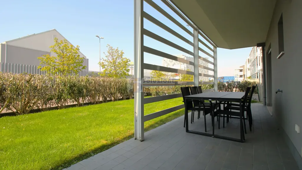 Terrass - Twin-Unit with Pool in Jesolo